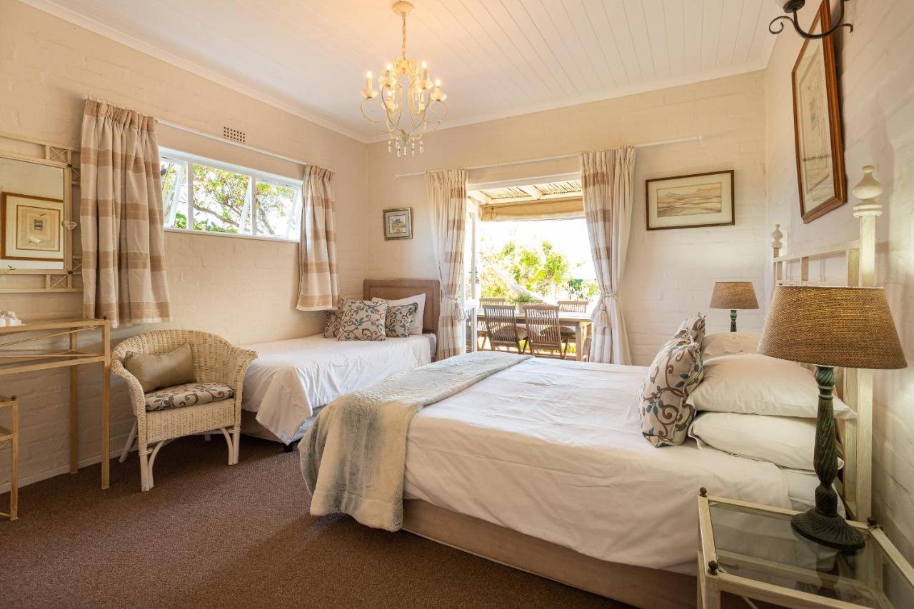 Guinea Fowl House Guest house *