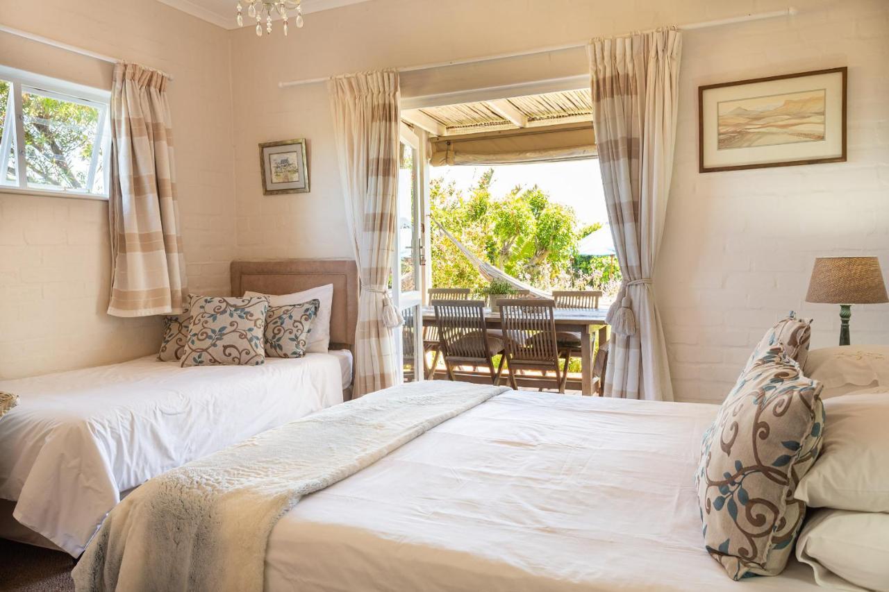 Guinea Fowl House Guest house *
