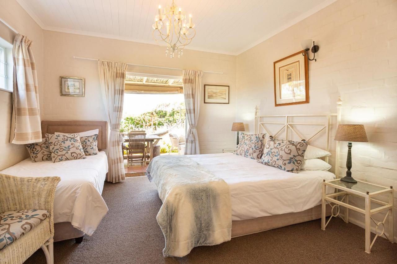 Guest house Guinea Fowl House *