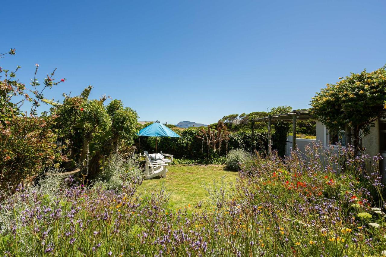 Guinea Fowl House Guest house *